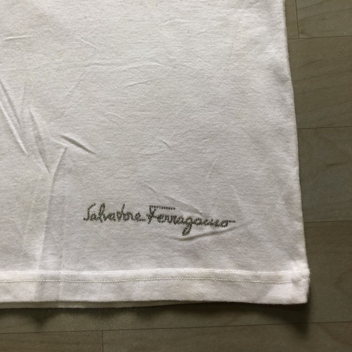 Salvatore Ferragamo × Vintage Vintage Salvatore Ferragomo V Neck Plain Tee Size US S / EU 44-46 / 1 - 3 Thumbnail