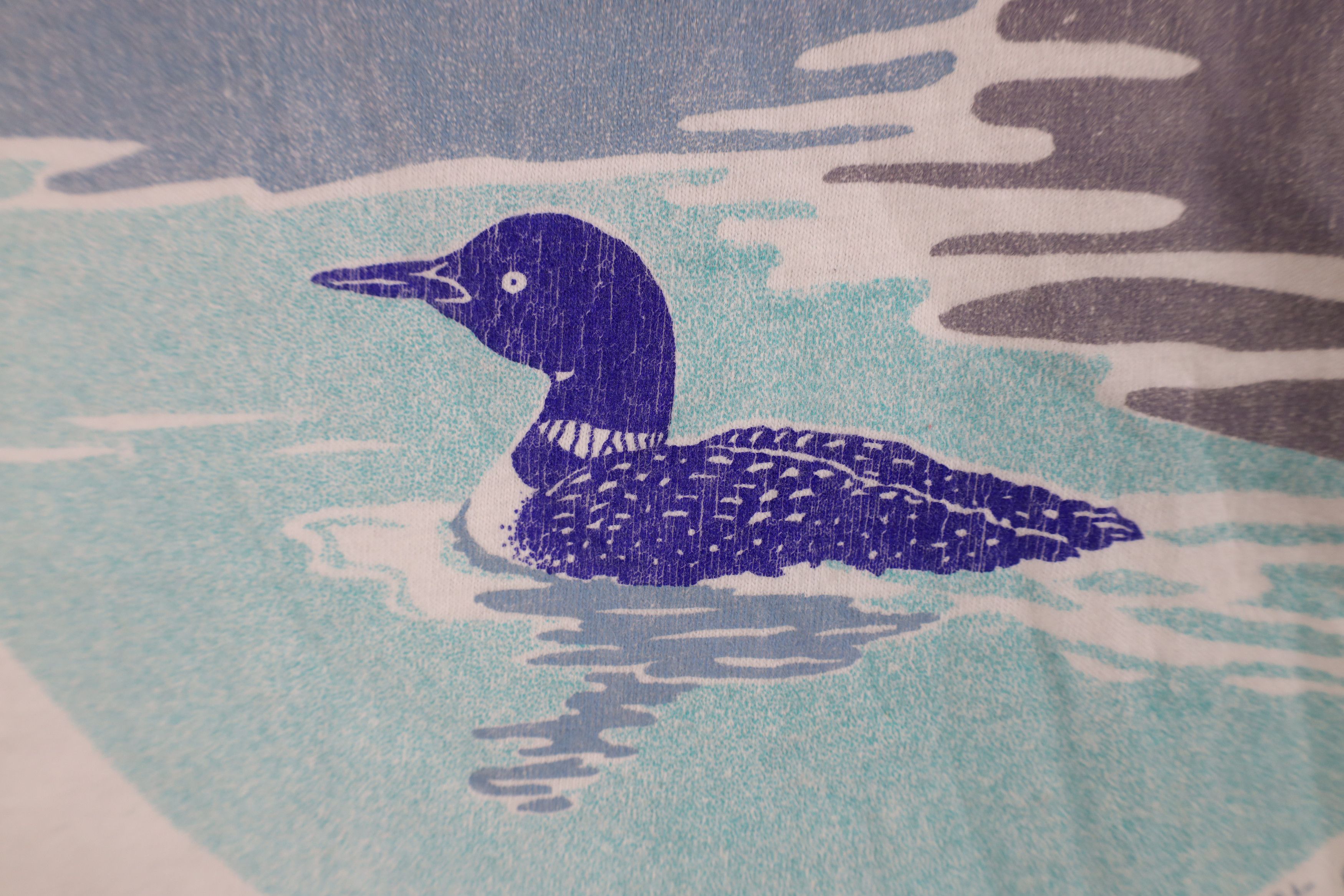 Vintage Vintage 90s Streetwear Art Nature Duck Mountains T-Shirt Size US M / EU 48-50 / 2 - 5 Thumbnail