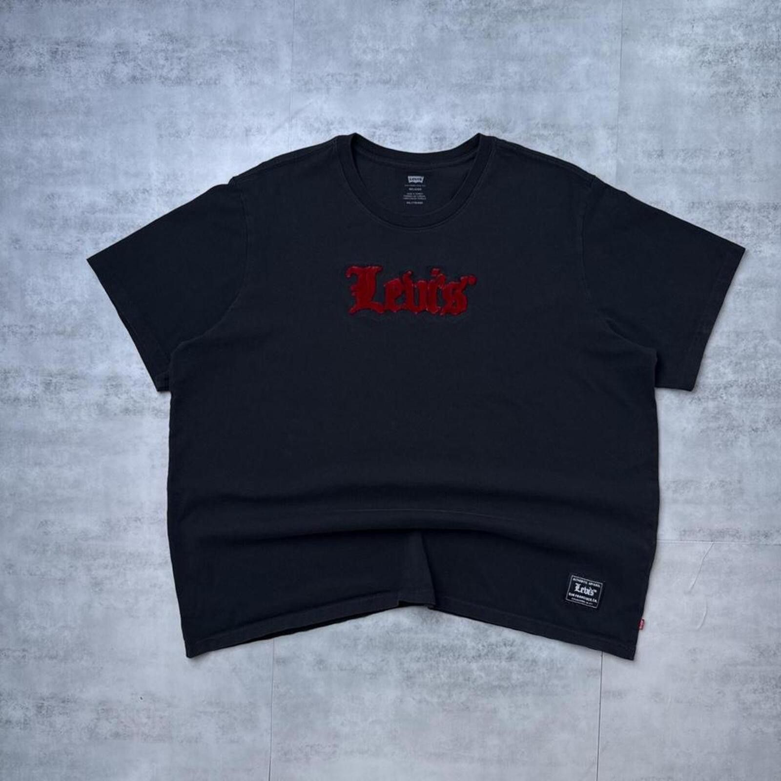 Levi's Y2K Levi’s Grunge 00s Black T shirt Size US XL / EU 56 / 4 - 1 Thumbnail