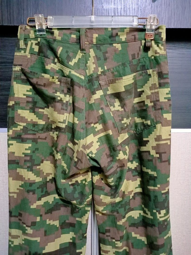 Japanese Brand Rare Digital Camo Pants – Japan-Made Military Streetwear Size US 30 / EU 46 - 6 Thumbnail