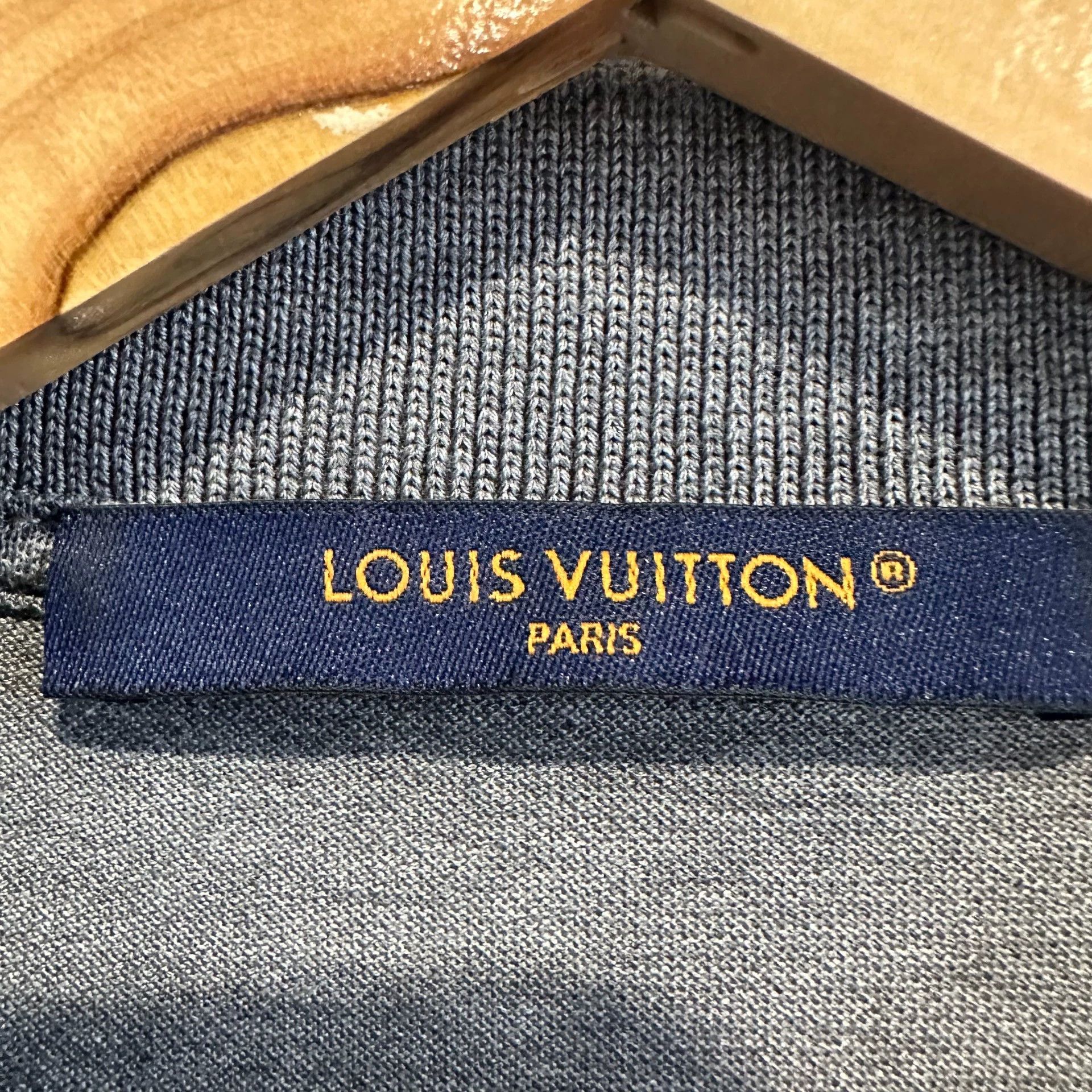Louis Vuitton LV Solid Gray Short Sleeve Polo Shirt L Size US L / EU 52-54 / 3 - 4 Thumbnail