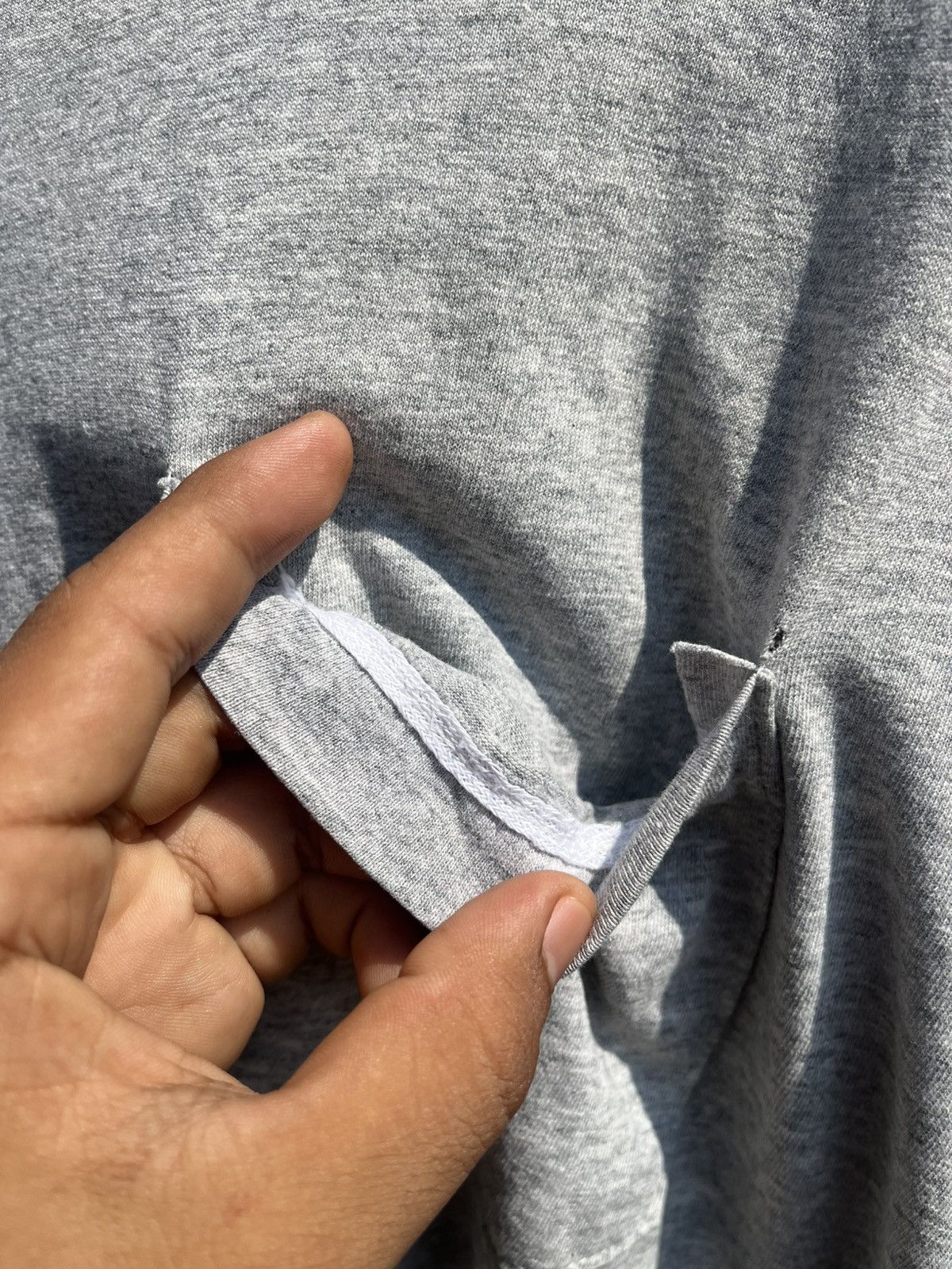 Vintage Heather Grey Pocket Tee 90s’ Size US L / EU 52-54 / 3 - 2 Thumbnail