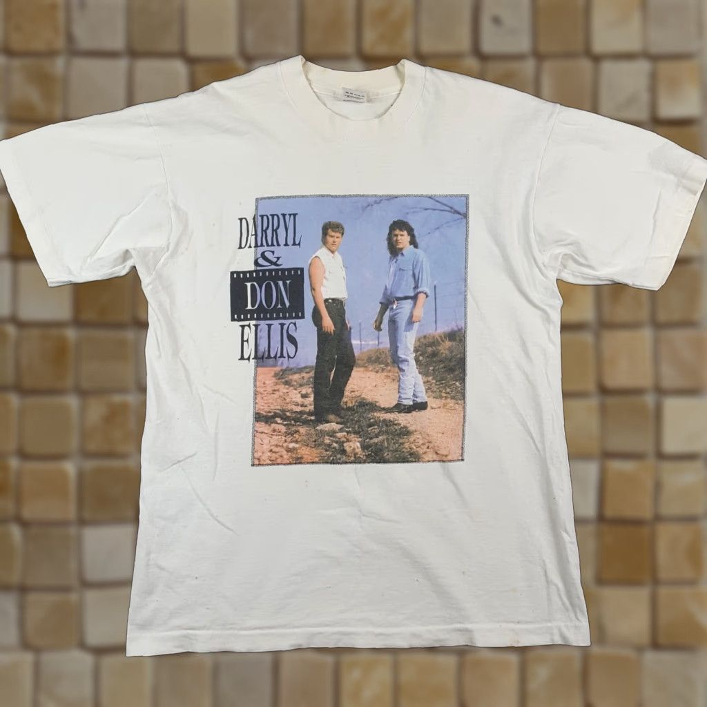 Fruit Of The Loom VINTAGE Fruit of the Loom Darryl & Don Ellis Country Music Tour T-Shirt Men's Large White 90s Retro Band Size US L / EU 52-54 / 3 - 1 Thumbnail