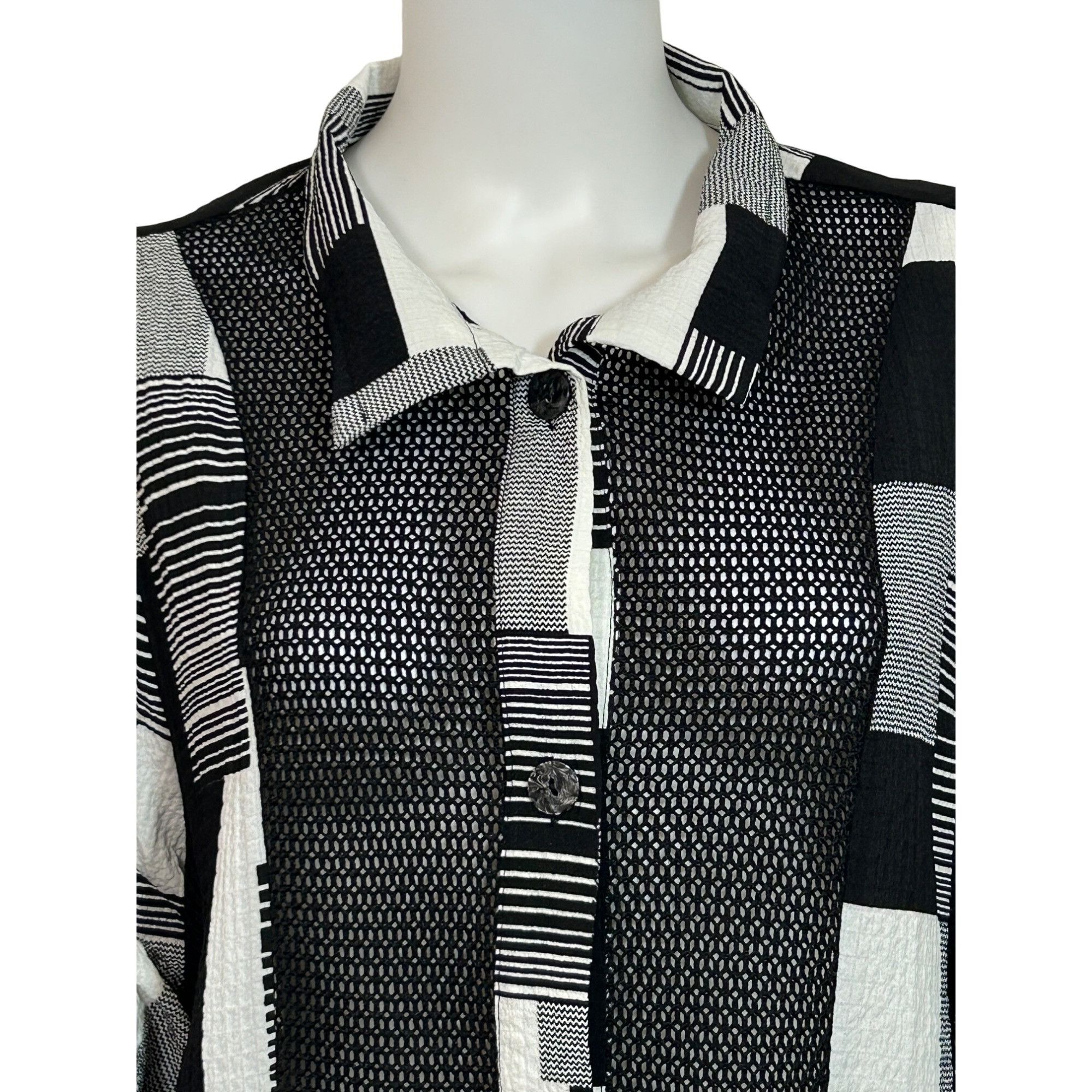 Damee Tunic Top XL Black White Checkered Mesh Inserts Collar