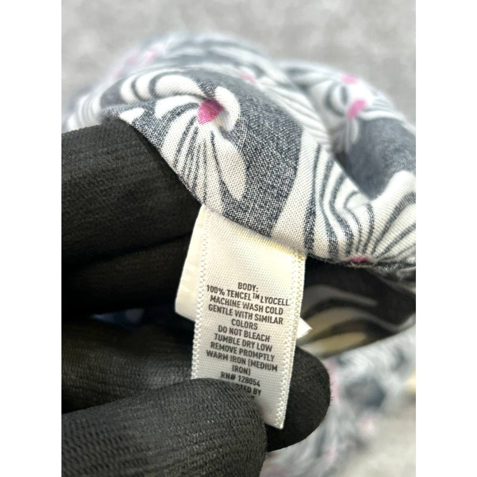 Bonobos Bonobos Shirt Mens Large Black White Pink Floral Button Up Size US L / EU 52-54 / 3 - 4 Thumbnail