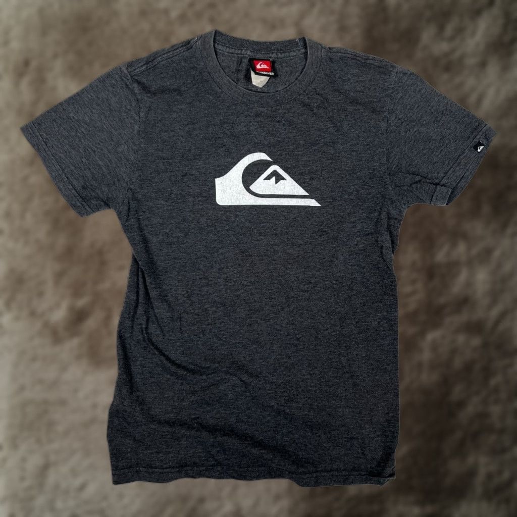 Quiksilver VINTAGE Quiksilver T-Shirt Gray S OG Logo Surf Y2K Retro 90s Mens Short Sleeve Crew Neck Small Size Regular Vintage Size US S / EU 44-46 / 1 - 1 Thumbnail
