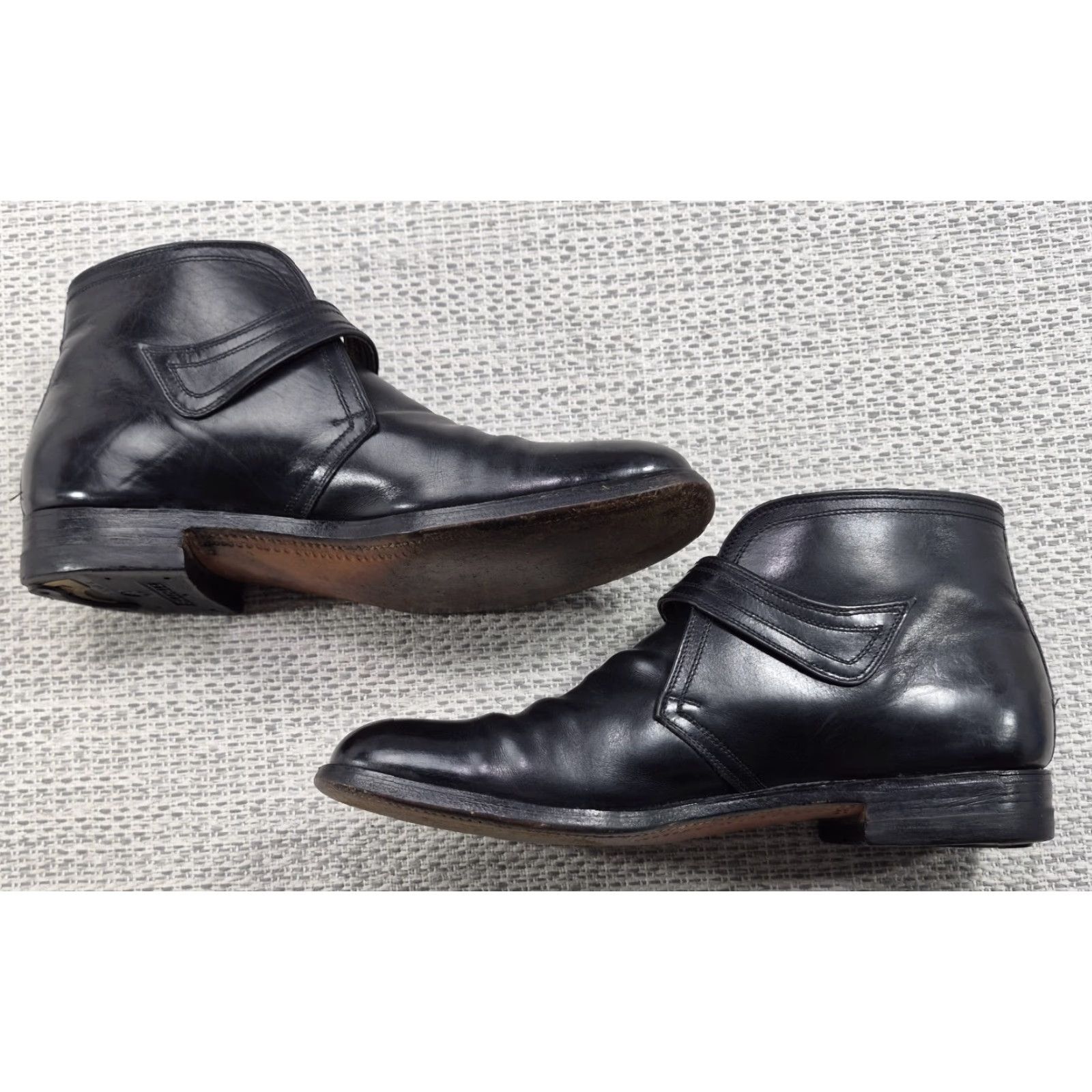 Vintage VINTAGE LeeKee Kowloon Ankle Buckle Boots Mens Sz 11 Leather Black Boots Mens Size 11 Leather Hong Kong Retro Logo Buckle Dress Boots Size US 11 / EU 44 - 3 Thumbnail