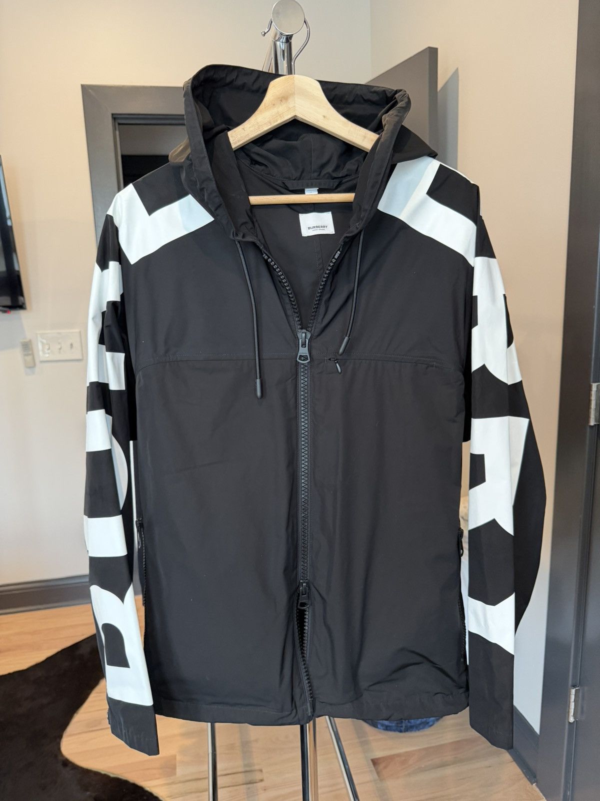 Burberry Burberry Compton Lightweight Windbreaker Size US S / EU 44-46 / 1 - 1 Thumbnail