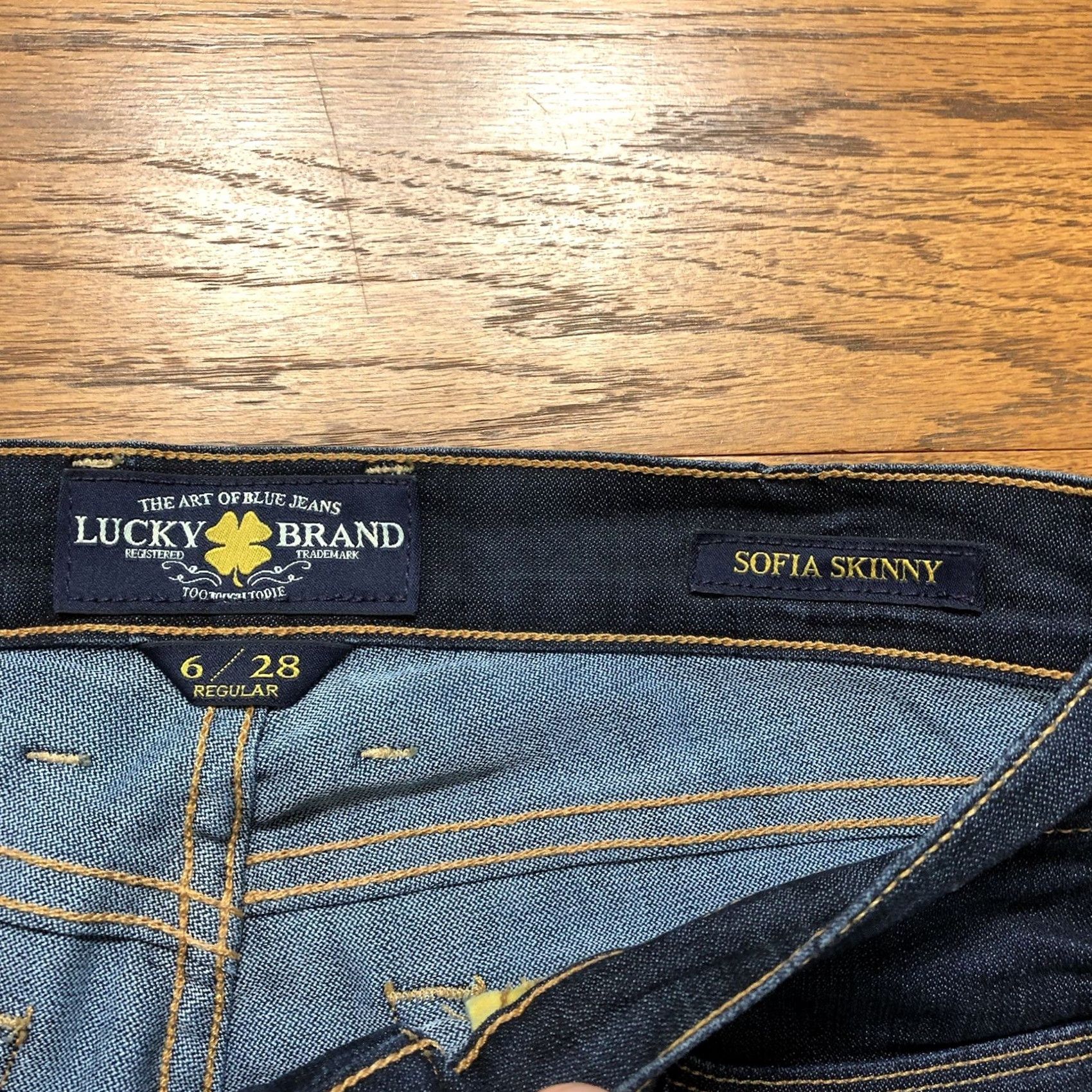 Lucky Brand Lucky Brand Sofia Skinny Leg Jeans Blue Denim 6 Womens 32 Inseam Regular Size 28" / US 6 / IT 42 - 7 Thumbnail