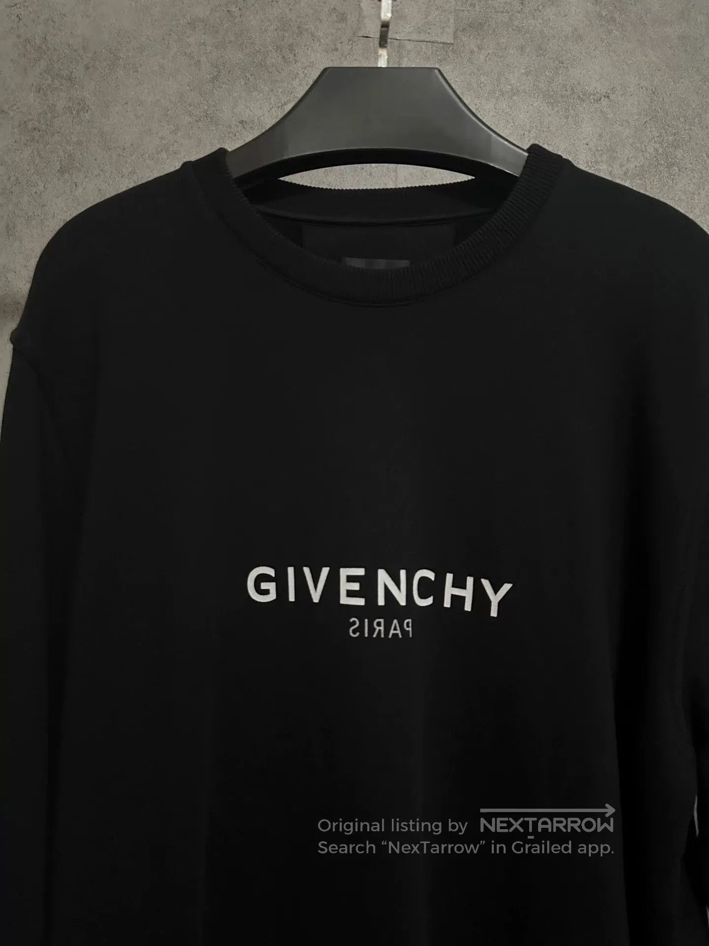 Givenchy givenchy black logo sweatshirt for men. Size US S / EU 44-46 / 1 - 2 Thumbnail