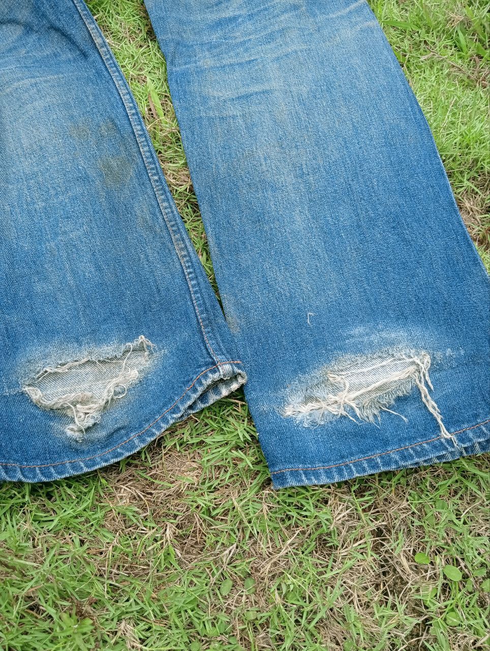 Wrangler VTG WRANGLER BLUE BELL BUTTON FLY WESTERN CUT JEANS Size US 32 / EU 48 - 11 Thumbnail