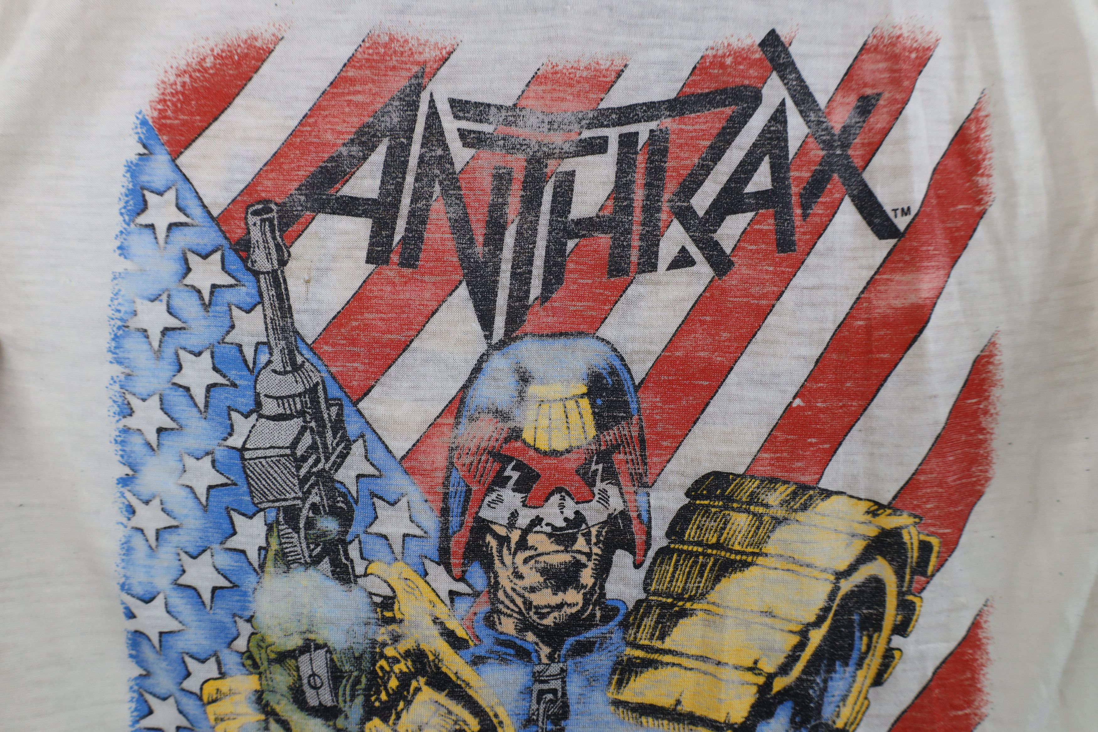 Vintage Vintage 80s Thin I Am The Law Anthrax Band T-Shirt White USA Size US S / EU 44-46 / 1 - 5 Thumbnail