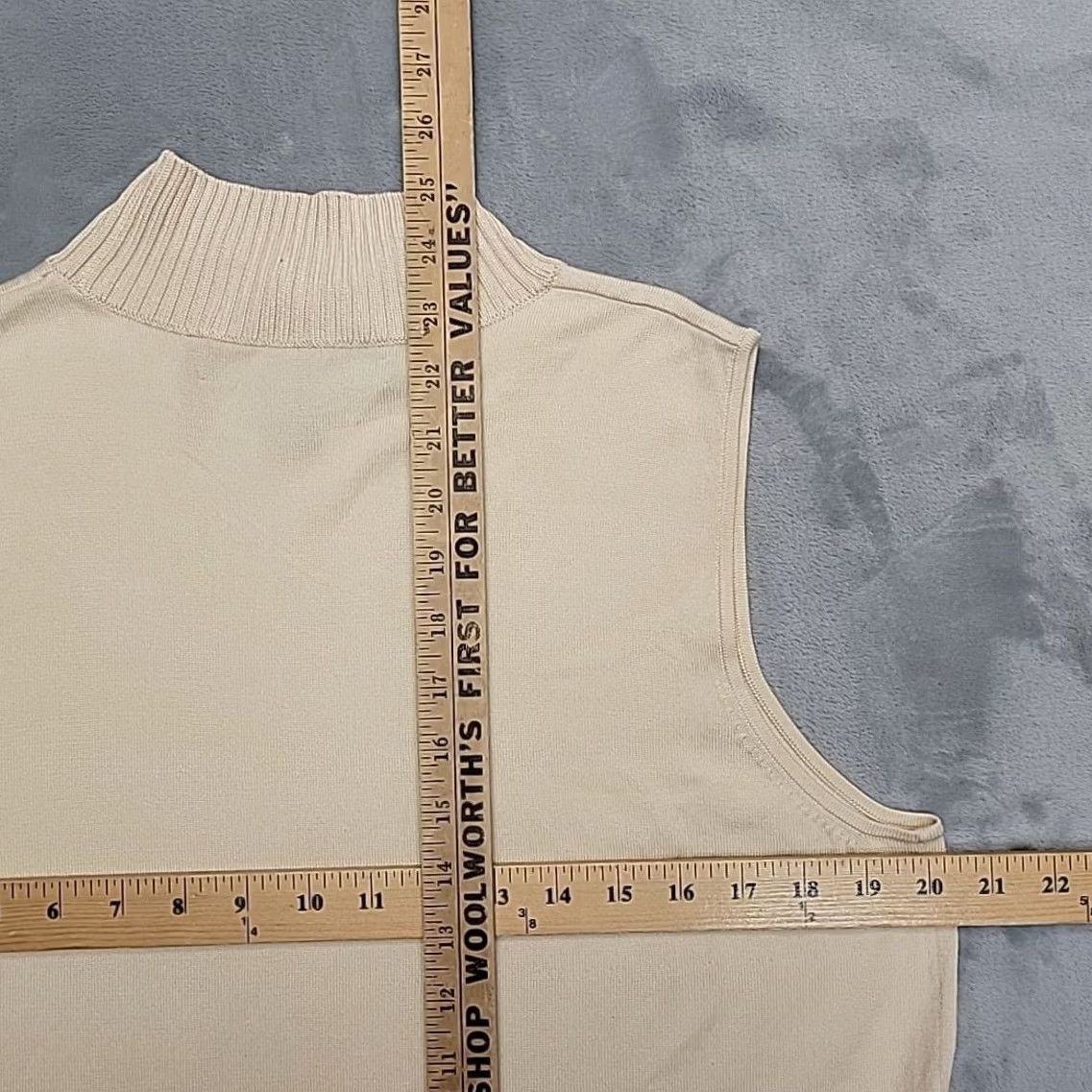Vintage Josephine Chaus Top Women L Cream Sleeveless Silk Blend Capsule Wardrobe Knit Pullover Casual Sleeveless Shirt Womens Beige Size L / US 10 / IT 46 - 7 Thumbnail