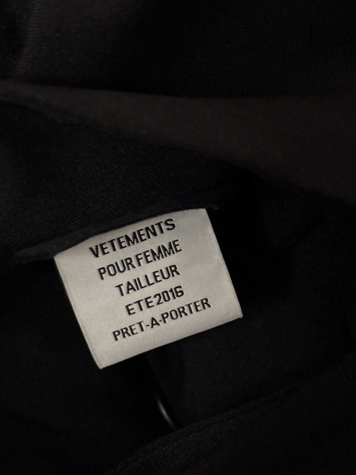 Vetements 16SS Hello boys crepe coat in black Size US M / EU 48-50 / 2 - 7 Thumbnail
