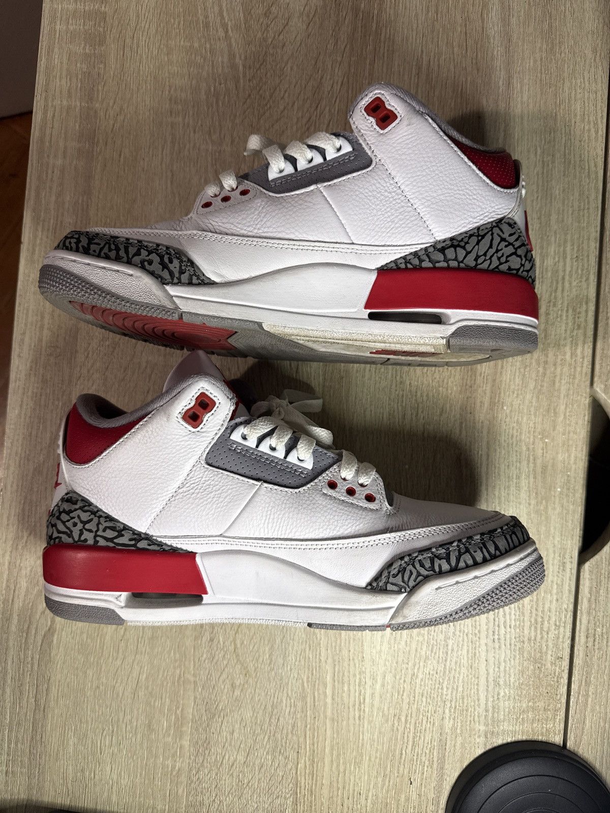 Jordan Brand Air Jordan 3 Fire Red 2022 Size US 8.5 / EU 41-42 - 2 Thumbnail