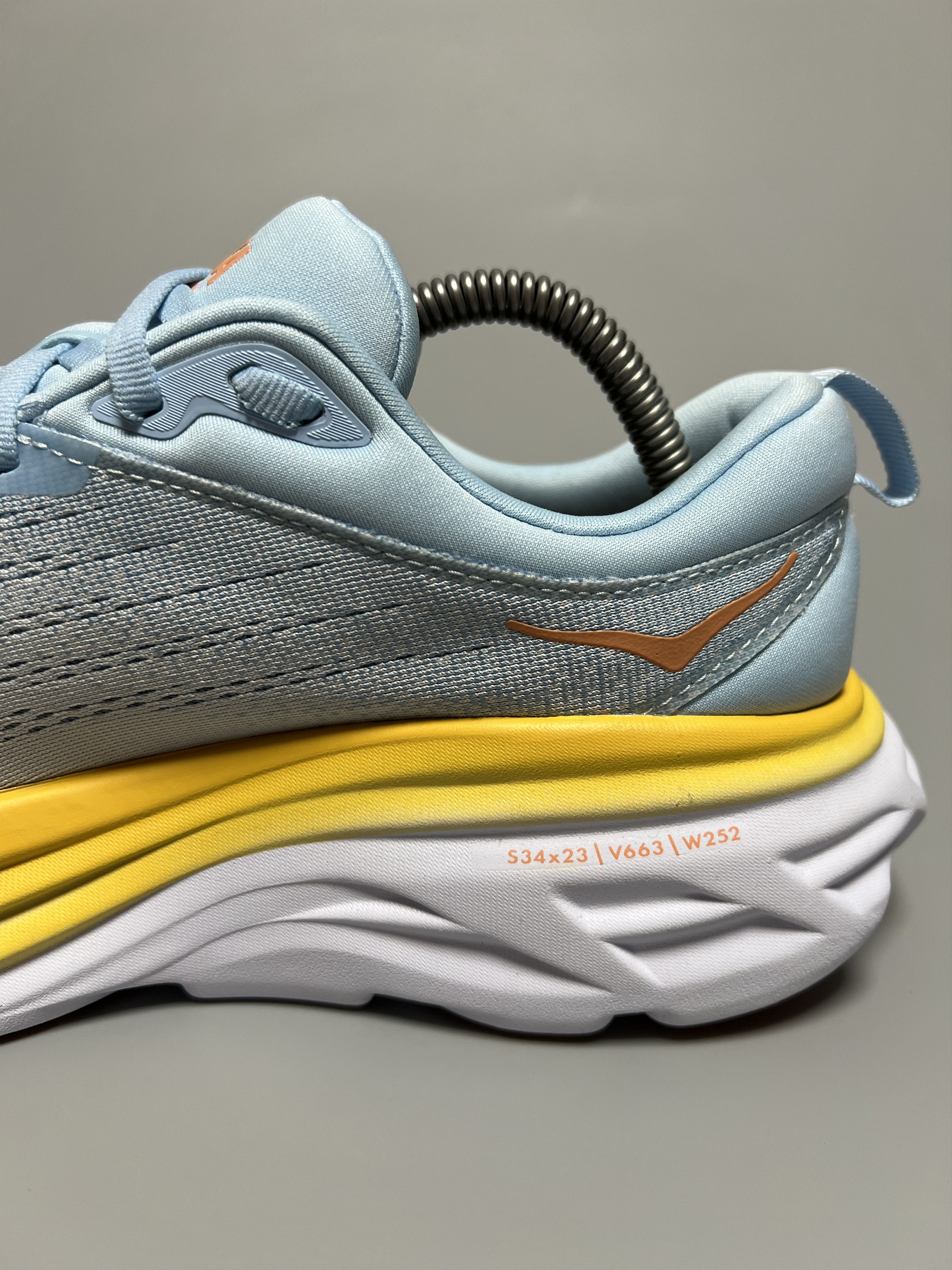 Hoka 8.5B Hoka One One Bondi 8 Wide Running Shoes Walking Gym Size US 8.5 / IT 38.5 - 11 Thumbnail