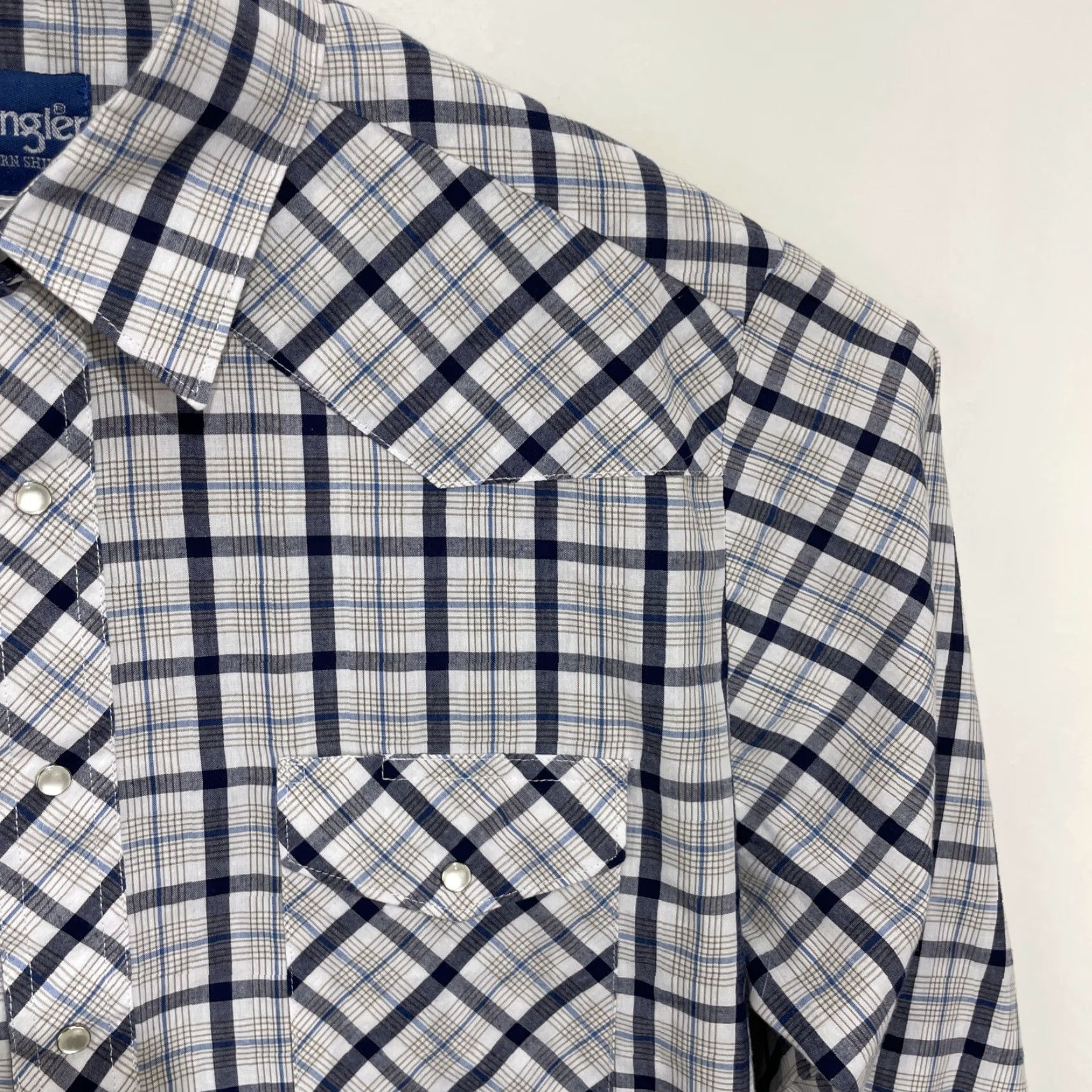 Wrangler VINTAGE Wrangler Wrancher Pearl Snap Western Shirt Mens Large Blue White Plaid 75204PP Size US L / EU 52-54 / 3 - 5 Thumbnail