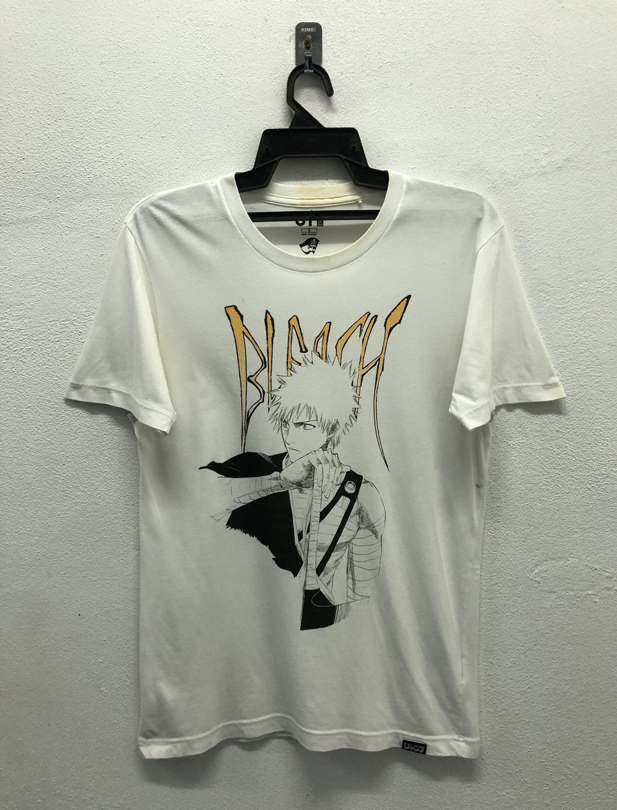Uniqlo Uniqlo Bleach Kurosaki Ichigo T-Shirt Size US S / EU 44-46 / 1 - 1 Thumbnail