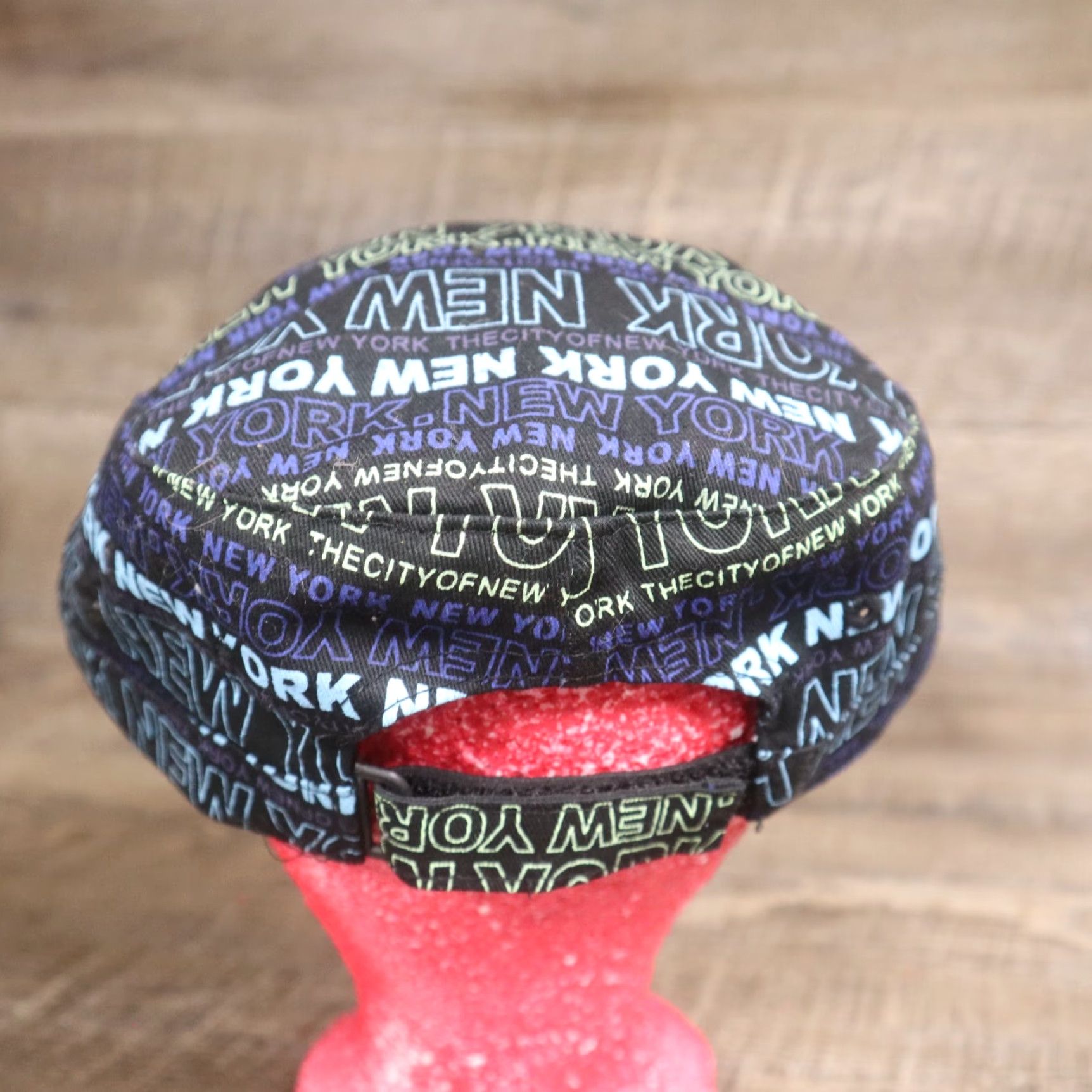 Vintage VINTAGE New York City All Over Pattern Adjustable Strapback Hat Men Black City 90s Urban Size ONE SIZE - 3 Thumbnail