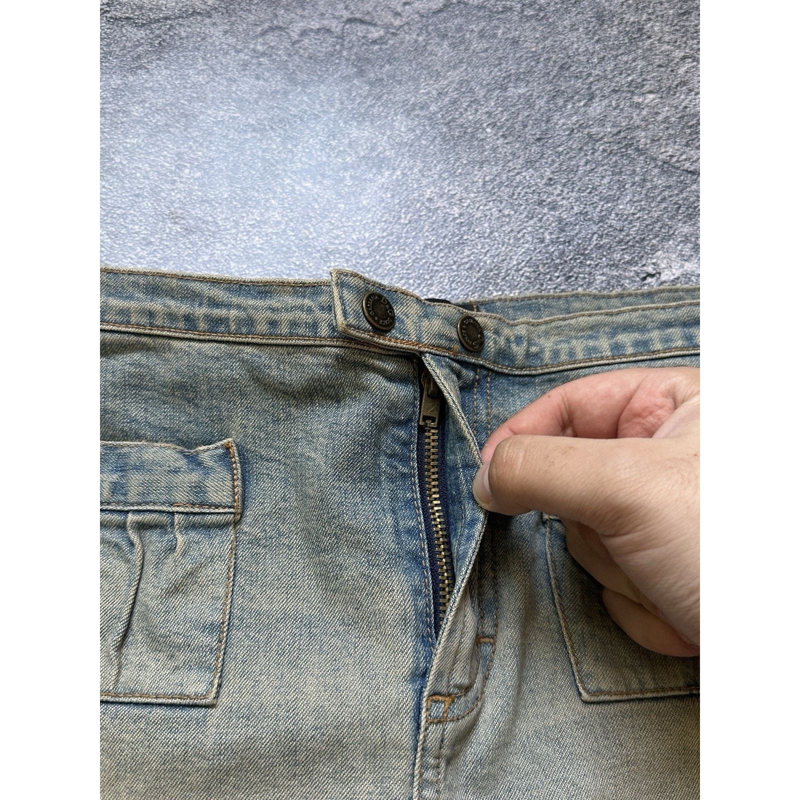 Dolce & Gabbana Vintage 90’s Dolce & Gabbana Y2k Wash Denim Pocket Skirt Size 29" - 7 Thumbnail