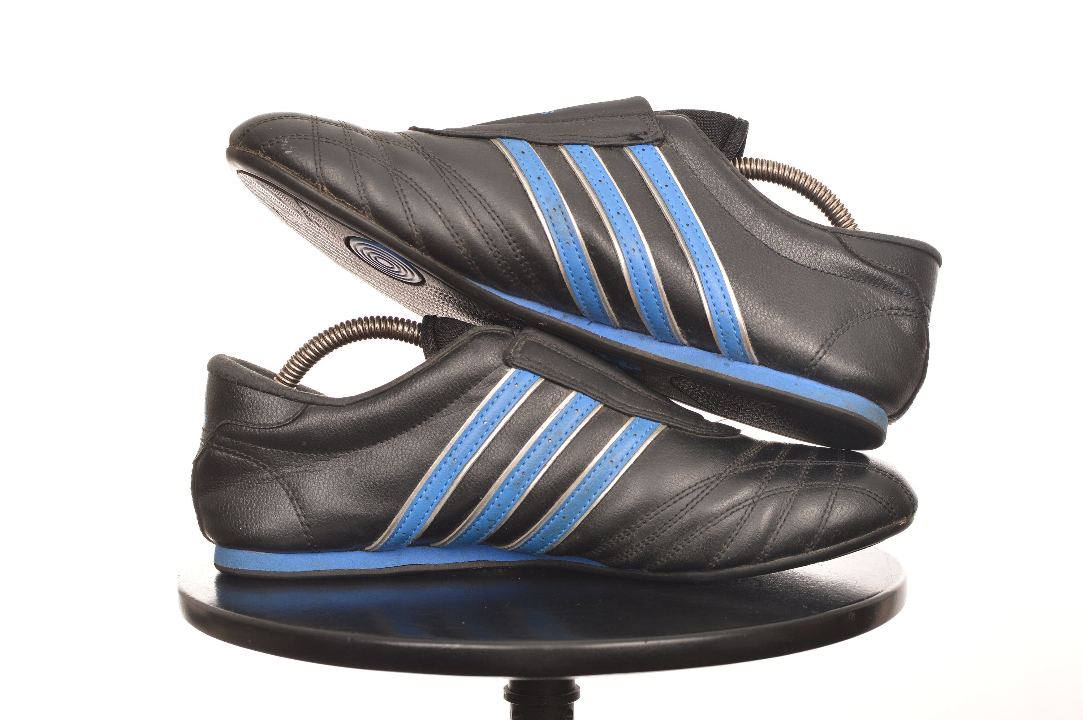 Adidas Adidas Taekwondo Martial Arts Black/Blue Sneakers Size US 9 / EU 42 - 4 Thumbnail