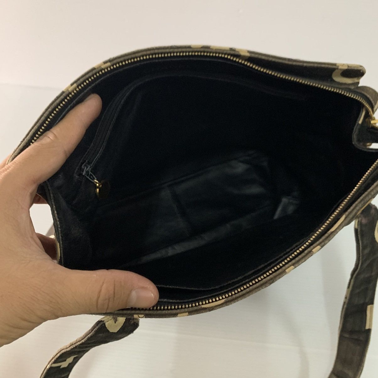 Chanel Chanel Vintage Canvas Shoulder Bag Size ONE SIZE - 8 Thumbnail