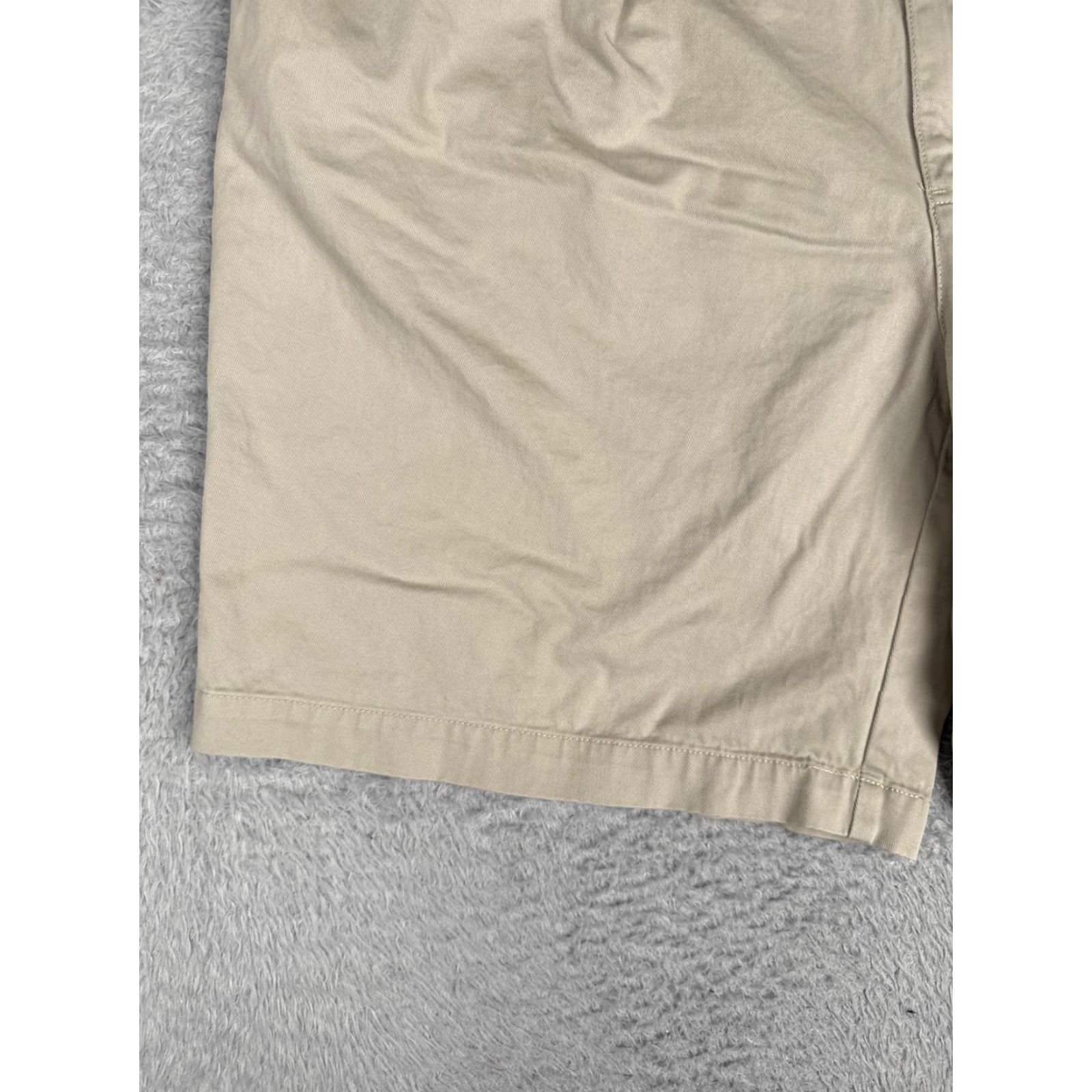 Polo Ralph Lauren VINTAGE Polo Ralph Lauren Shorts Mens 38 Chino Casual Beig e Khaki Tyler Short Classic Fit Pockets 9 Inseam Size US M / EU 48-50 / 2 - 3 Thumbnail