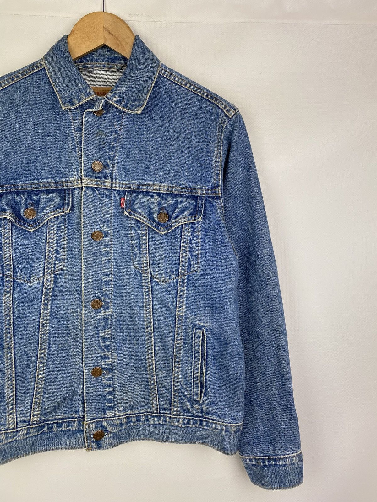 Levi's × Vintage Levis vintage men’s denim trucker jacket size Xl Size US XL / EU 56 / 4 - 3 Thumbnail
