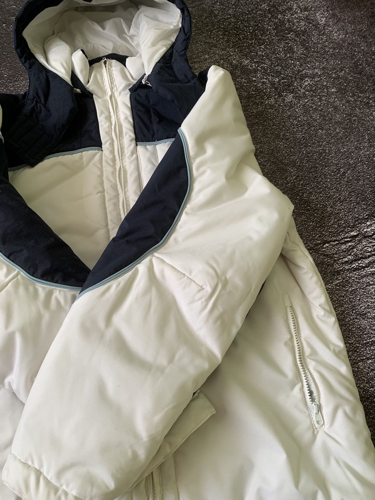 Nike Vintage Nike Y2K Winter Jacket White/Blue 90s Boxy Size US M / EU 48-50 / 2 - 9 Thumbnail