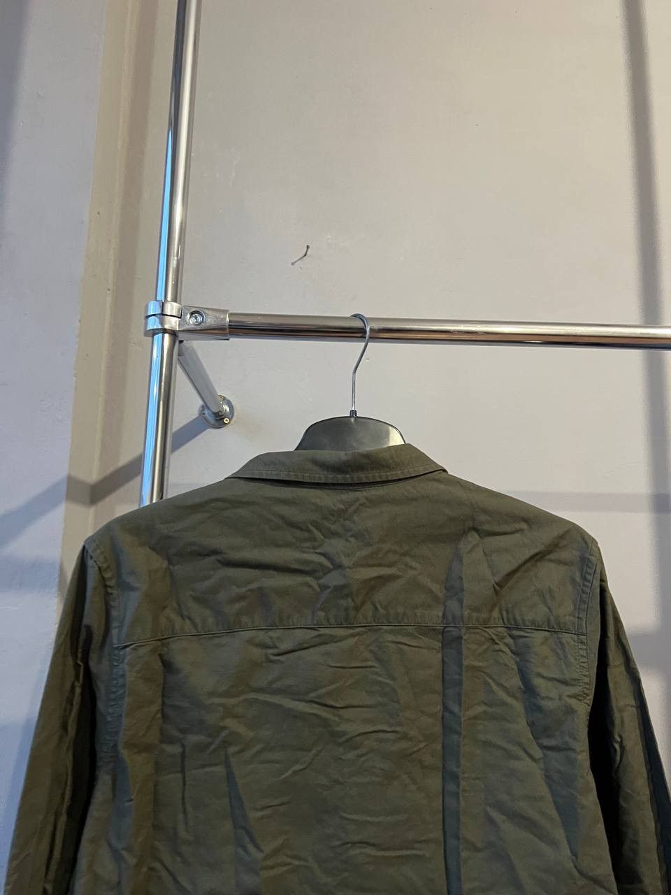 Folk FOLK KHAKI COTTON CLASSIC CASUAL BUTTON SHIRT SIZE 4 M MENS Size US M / EU 48-50 / 2 - 10 Thumbnail