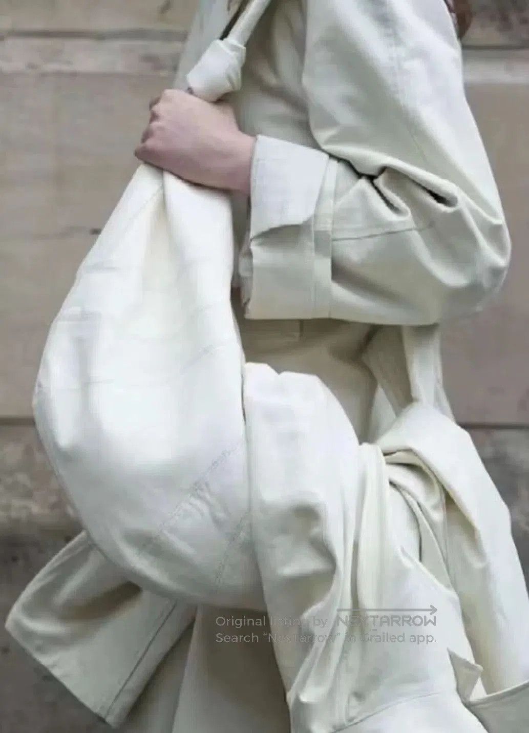 Lemaire Large White Lambskin Croissant Bag. Size ONE SIZE - 9 Thumbnail
