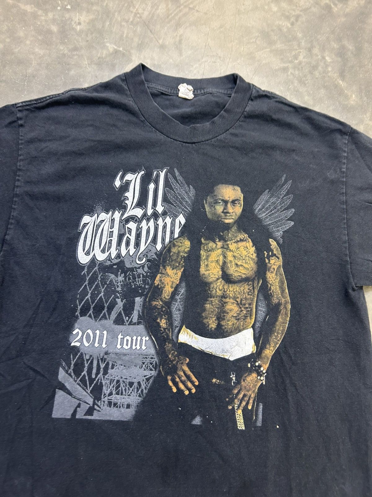 Vintage 2011 lil Wayne tour tee Size US L / EU 52-54 / 3 - 3 Thumbnail