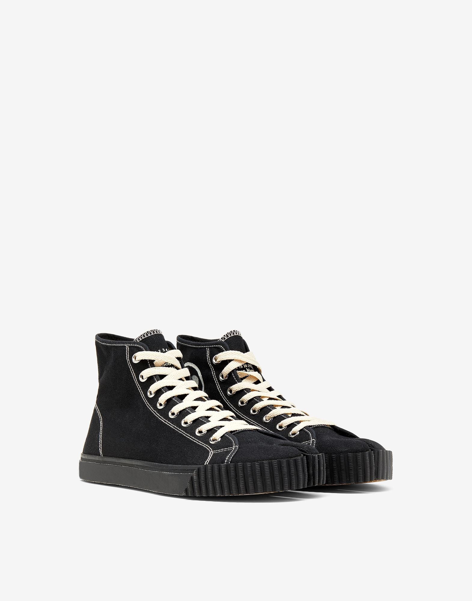 Maison Margiela oc11z0725 Tabi Hi-Top Sneakers in Black Size US 11.5 / EU 44-45 - 2 Thumbnail