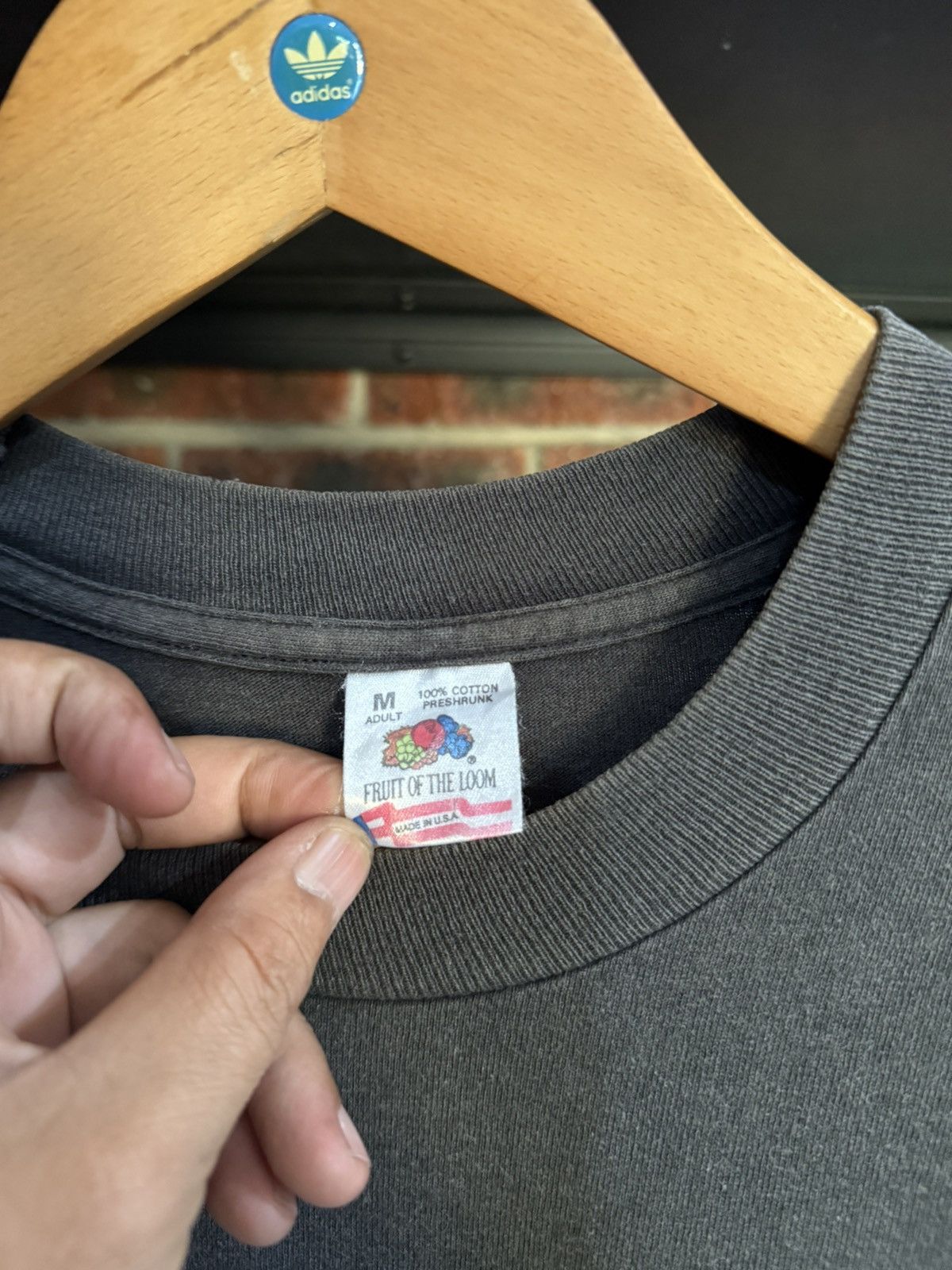 Fruit Of The Loom × Vintage Thrashed Vintage 90s The Honeymooners Movie Sun Faded Tee Size US M / EU 48-50 / 2 - 8 Thumbnail