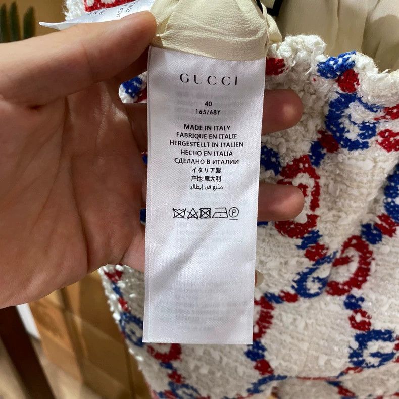 Gucci Gucci Red and blue letters white linen shorts 2504-Nextarro Size 26" / US 2 / IT 38 - 5 Thumbnail