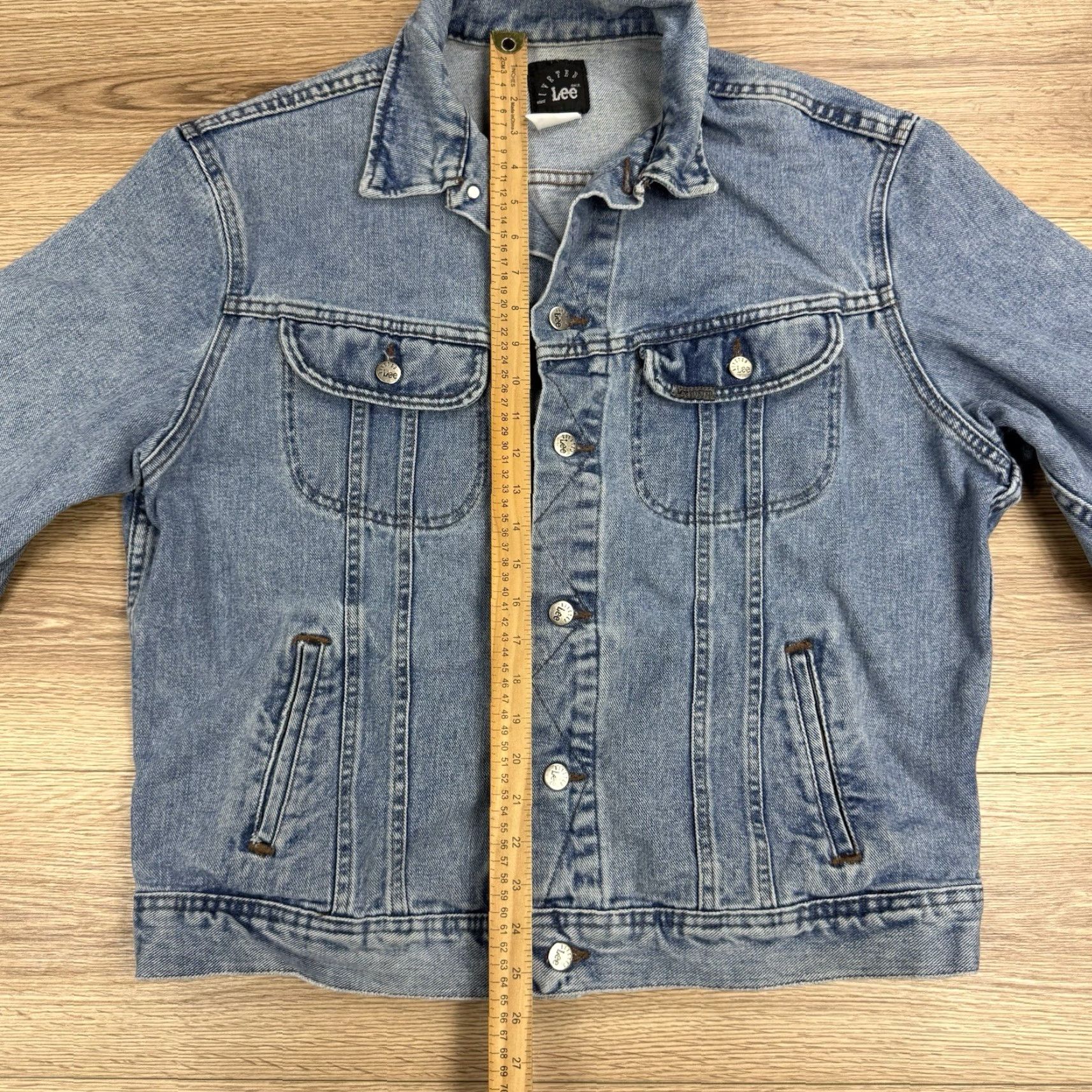 Lee VINTAGE Lee Riveted Medium Wash Blue Denim Trucker Jacket USA Made - Medium Jacket Mens Regular Blue Denimi? Size US M / EU 48-50 / 2 - 4 Thumbnail
