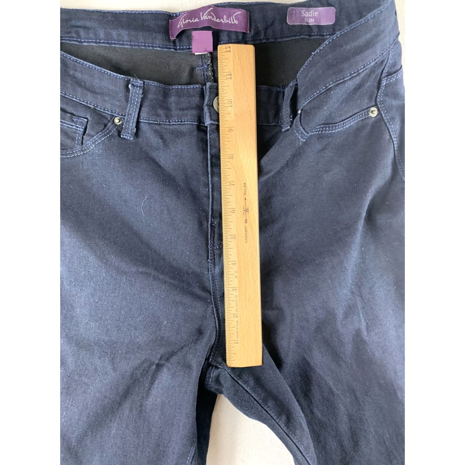 Gloria Vanderbilt VINTAGE Gloria Vanderbilt Saide Slim Jeans WOMENS Size 12 Dark Blue 34x30 Slim Straight Pockets Belt Loops Denim Cotton Size 34" / US 12 / IT 48 - 4 Thumbnail