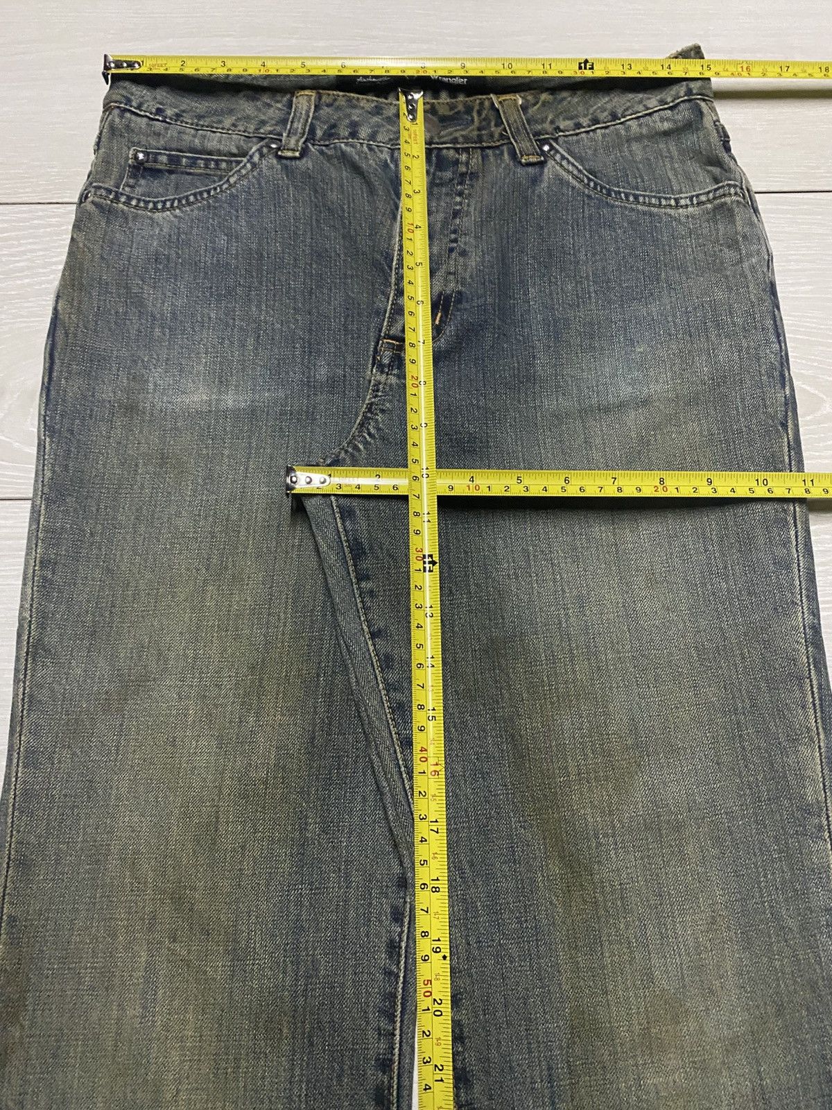 Wrangler Wrangler Authentic Western Geams Grunge Mud Wash Flare Jean Size US 30 / EU 46 - 12 Thumbnail
