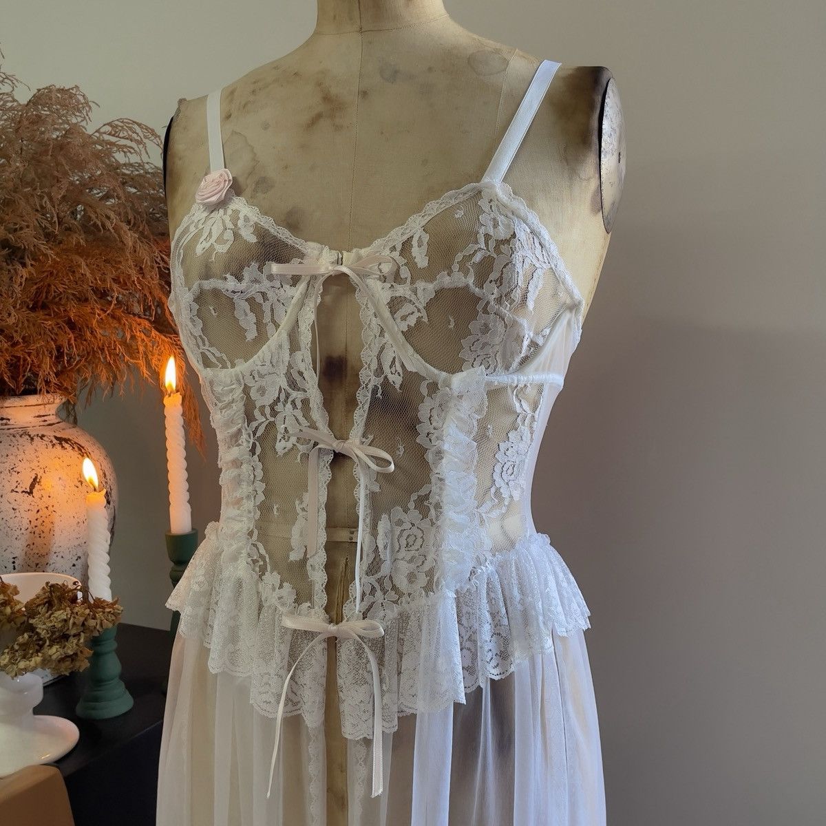 Other Frederick’s of Hollywood 90s White Lace Lingerie Gown (XS–M) Size M / US 6-8 / IT 42-44 - 14 Thumbnail