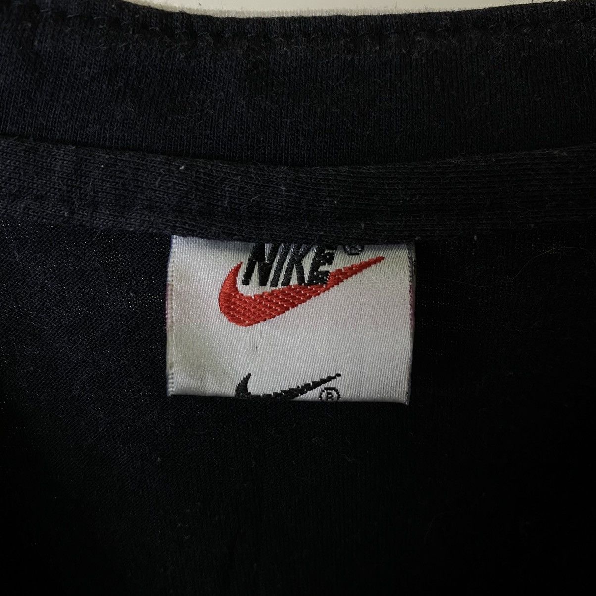 Nike 1990s Nike Embroidery Mini Swoosh Sleeveless Size US L / EU 52-54 / 3 - 3 Thumbnail