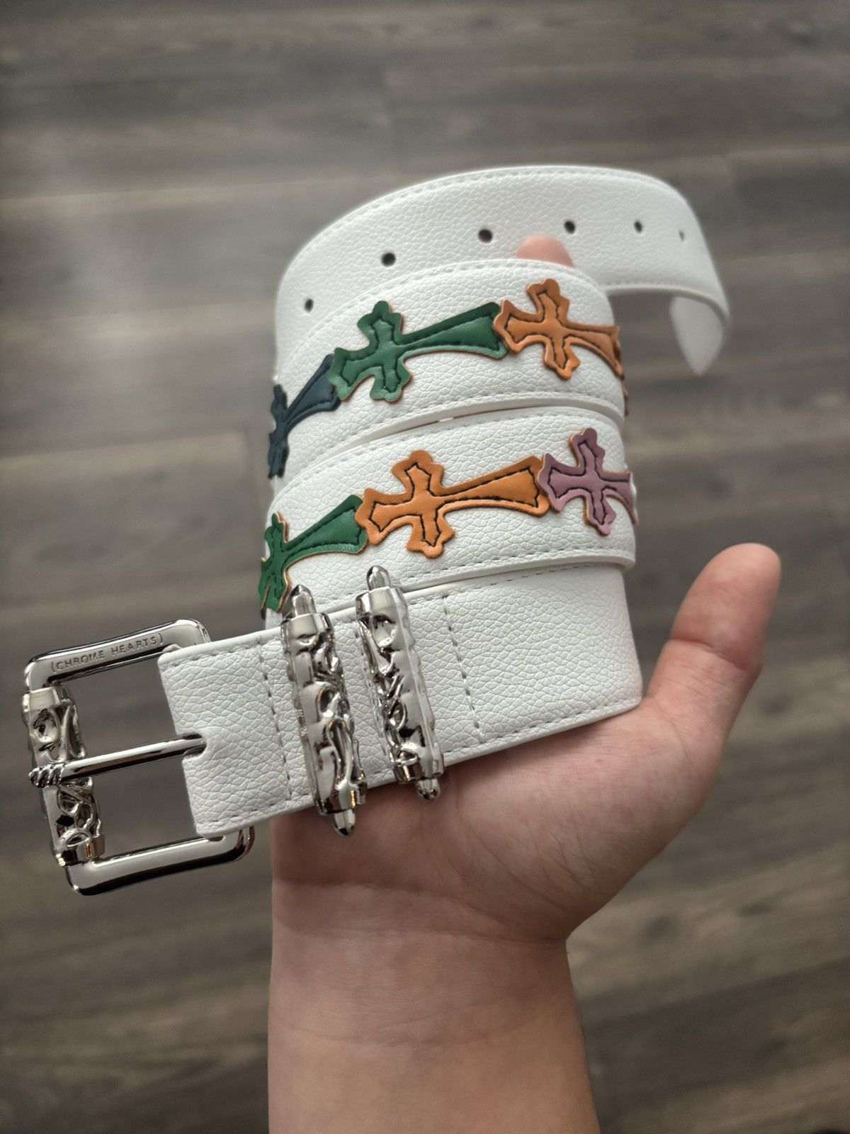 Other Nice white belt with beautiful multi-colored crosses on it Size 34 - 1 Thumbnail
