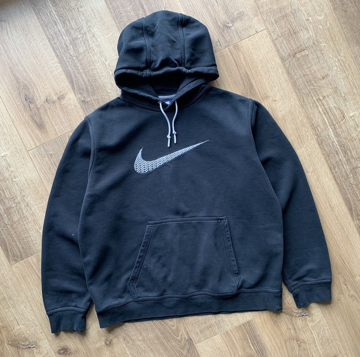 Nike Vintage Nike Big Swoosh Logo Hoodie Size US XL / EU 56 / 4 - 2 Thumbnail
