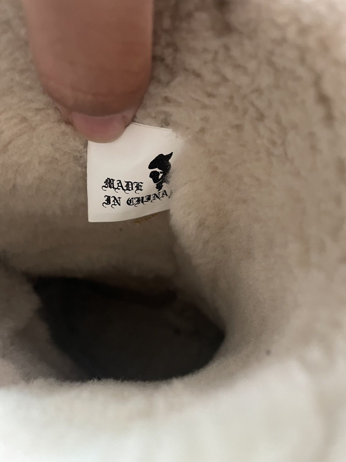 1199 1199 Bazo v1 uggs Size US 7 / EU 40 - 5 Thumbnail