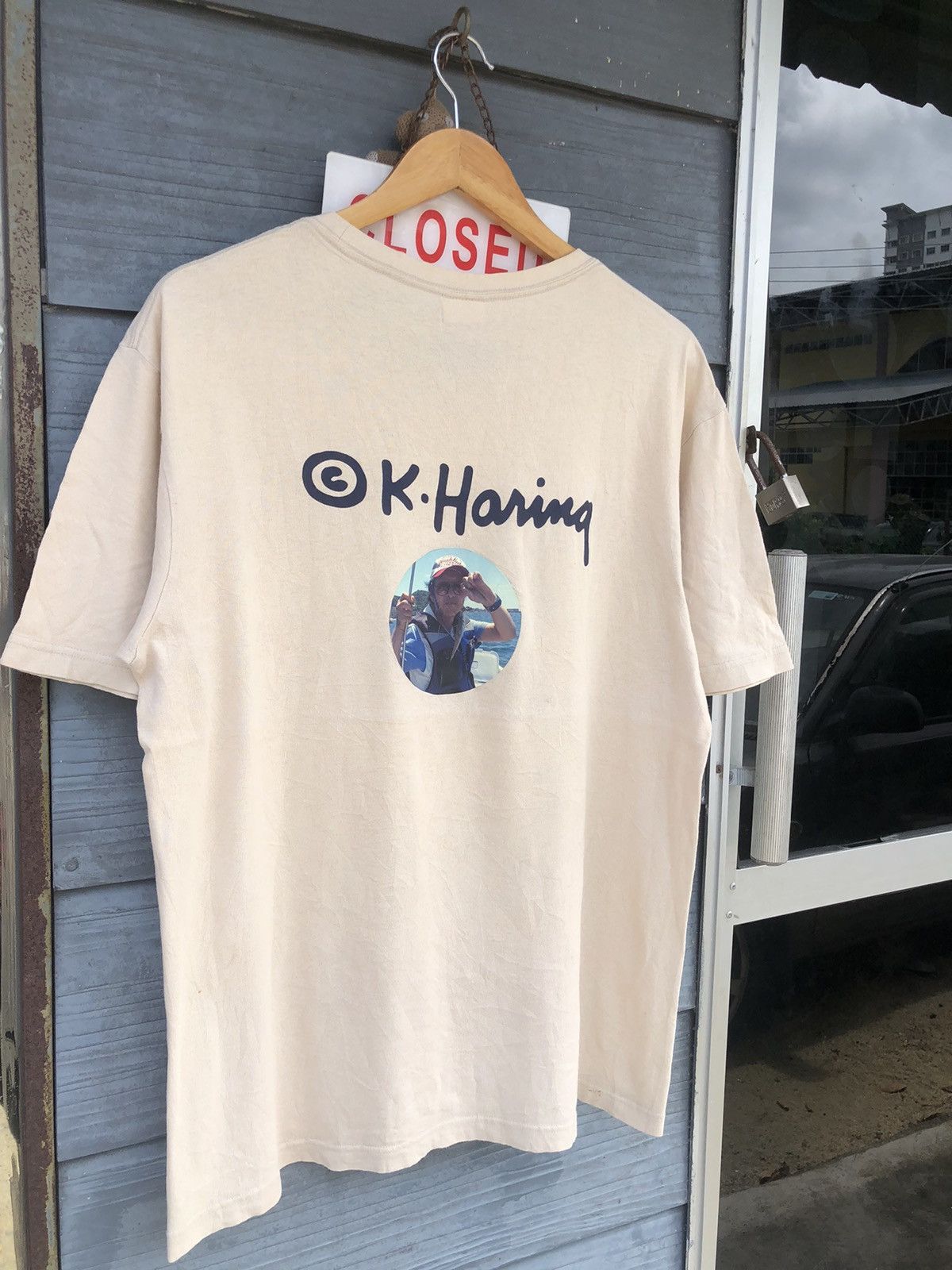 Japanese Brand × Keith Haring × Vintage Vintage Y2K Keith Haring X Uniqlo Skateboarding Backhit Tee Size US L / EU 52-54 / 3 - 10 Thumbnail