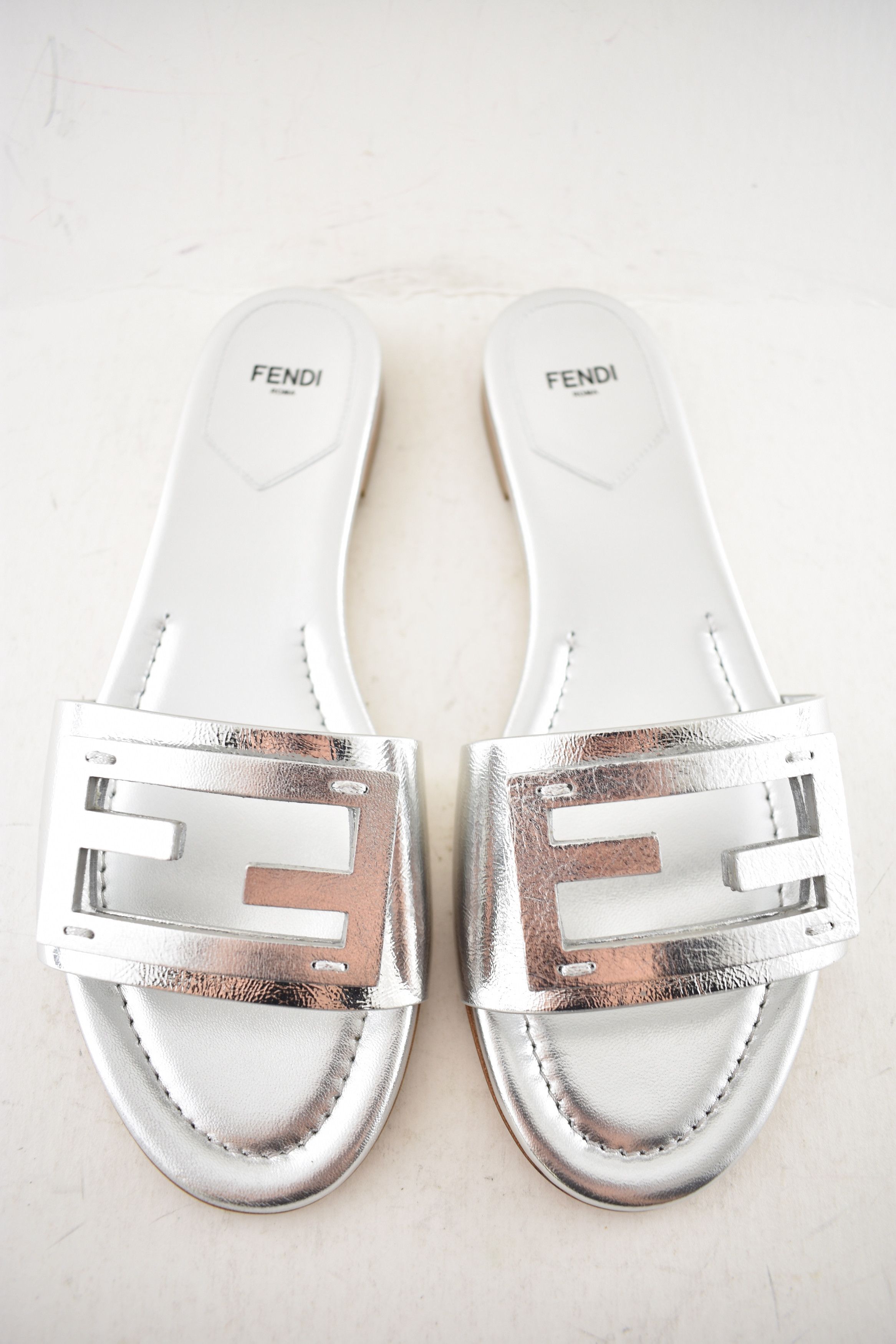 Fendi Fendi Baguette Leather FF Logo Slide Flat Flop Sandal 39 Size US 9 / IT 39 - 11 Thumbnail