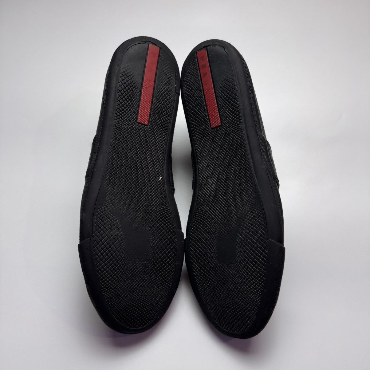 Prada PRADA Dark Grey Saffiano Sneakers 8.5 Size US 7.5 / EU 40-41 - 18 Thumbnail