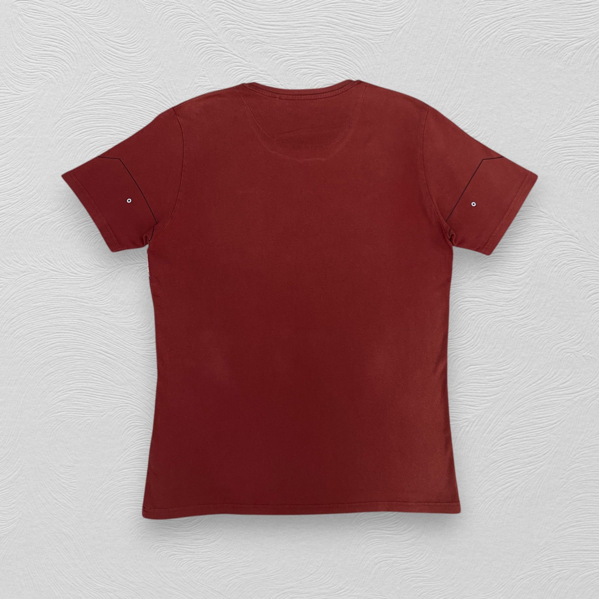Anime Uniqlo x Ghost In The Shell Large Sun Faded T-Shirt - L085 Size US L / EU 52-54 / 3 - 2 Thumbnail