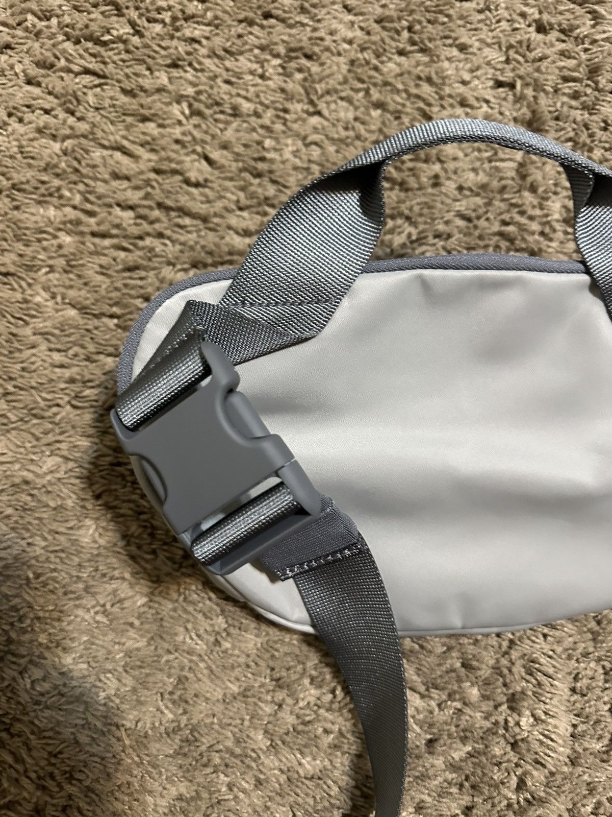 Lululemon Vintage Lululemon all day essentials bag 00s Size ONE SIZE - 5 Thumbnail