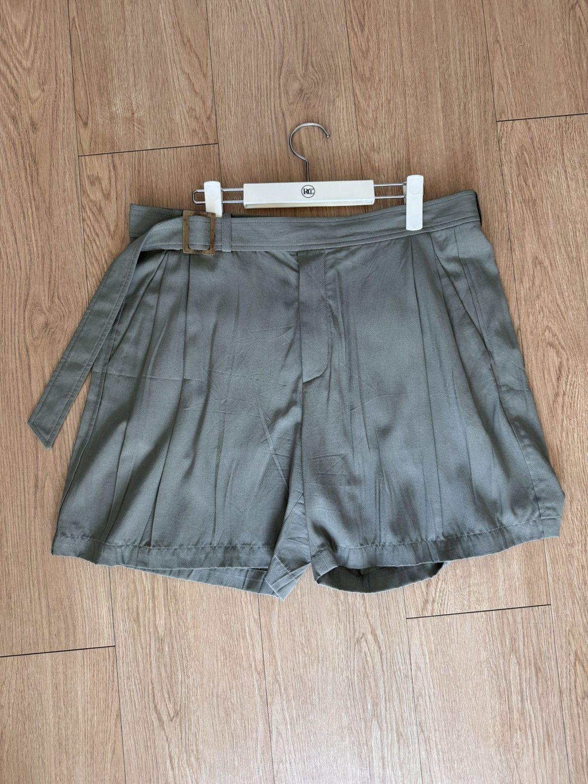 RECTO RECTO RM 25S Wrinkle Detail Belted Shorts in Dark Khaki Size US 32 / EU 48 - 6 Thumbnail