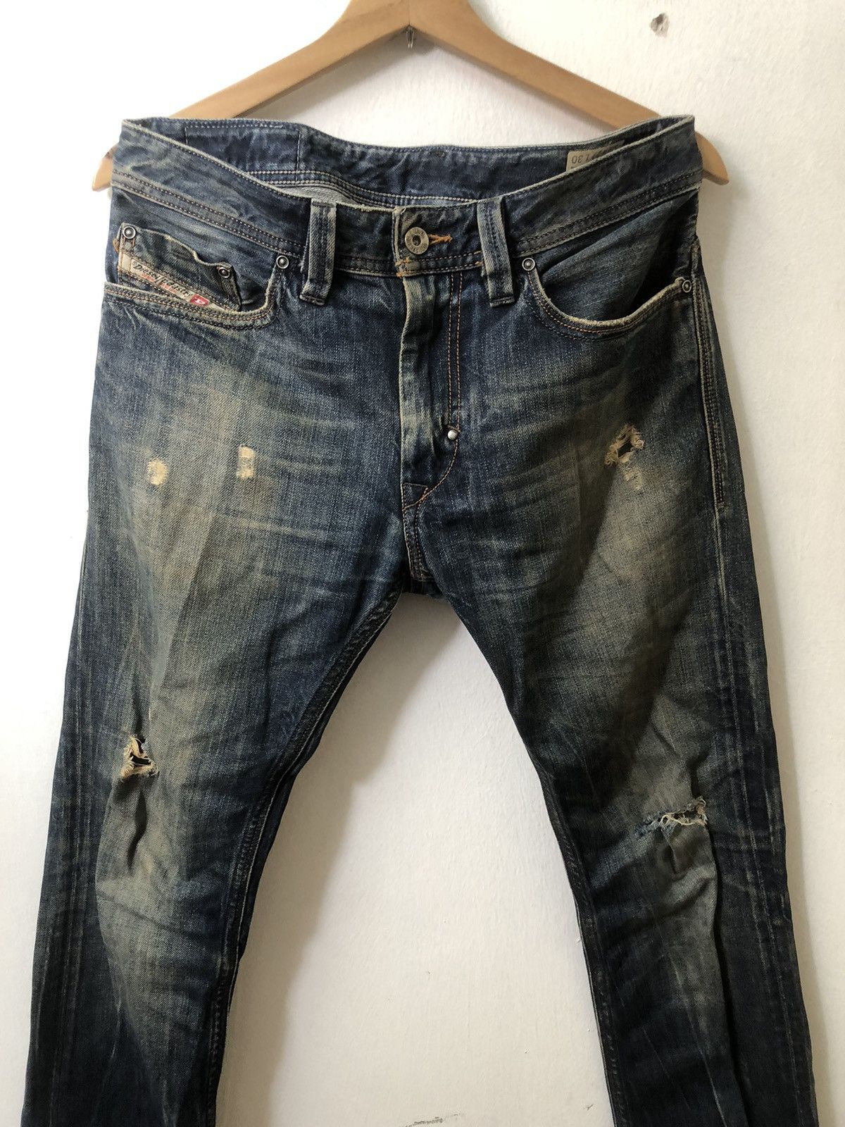 Diesel Diesel Distressed Denim Jeans waist 33 Size US 33 - 1 Thumbnail